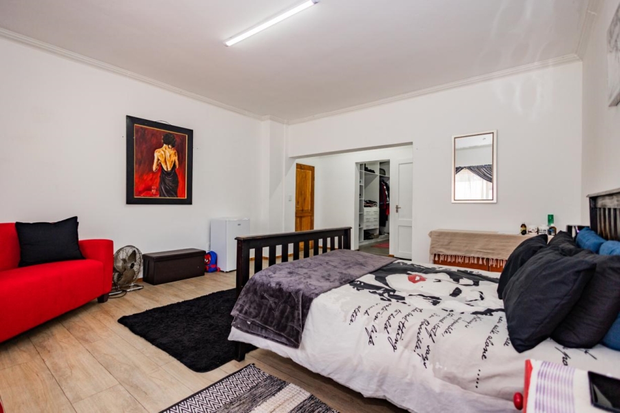 8 Bedroom Property for Sale in Joostenbergvlakte Western Cape